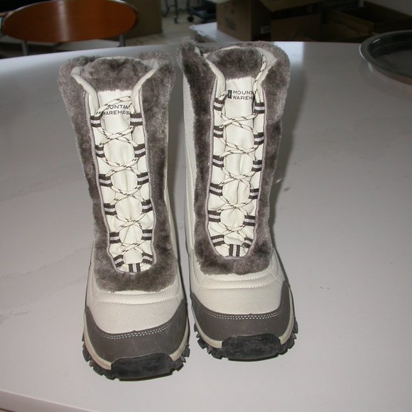 Extreme Snowflake White Snow Boots - Picture 1 of 5